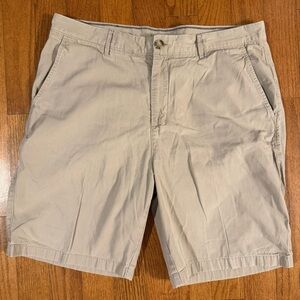 Johnnie-O Men's Tan Shorts Size 38